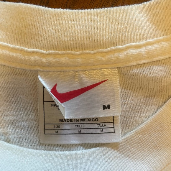 Nike ladies tshirt size M, retro tshirt with star design - Picture 6 of 6